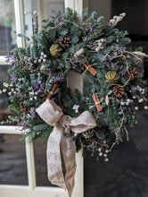 Load image into Gallery viewer, Christmas Wreath