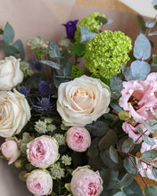 Load image into Gallery viewer, Valentine's Country Style Bouquet Friday 13th February - Sarurday 14th February