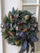 Load image into Gallery viewer, Christmas Wreath