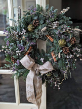 Load image into Gallery viewer, Christmas Wreath Kit
