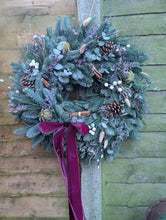 Load image into Gallery viewer, Christmas Wreath Kit
