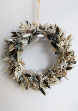 Load image into Gallery viewer, Dried Flower Wreath
