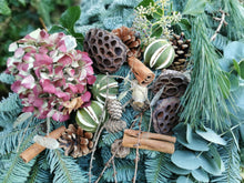 Load image into Gallery viewer, Christmas Wreath Kit
